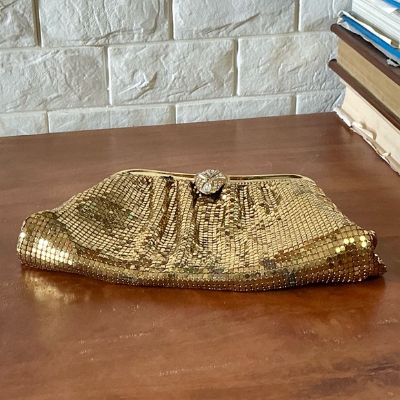 Vintage Whiting & Davis Gold Mesh Evening Bag Clutch Purse with Jeweled Clasp - Picture 6 of 15